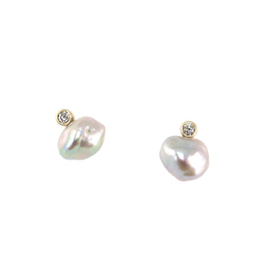 Gray Pearl & Diamond Stud Earrings in 14k Gold